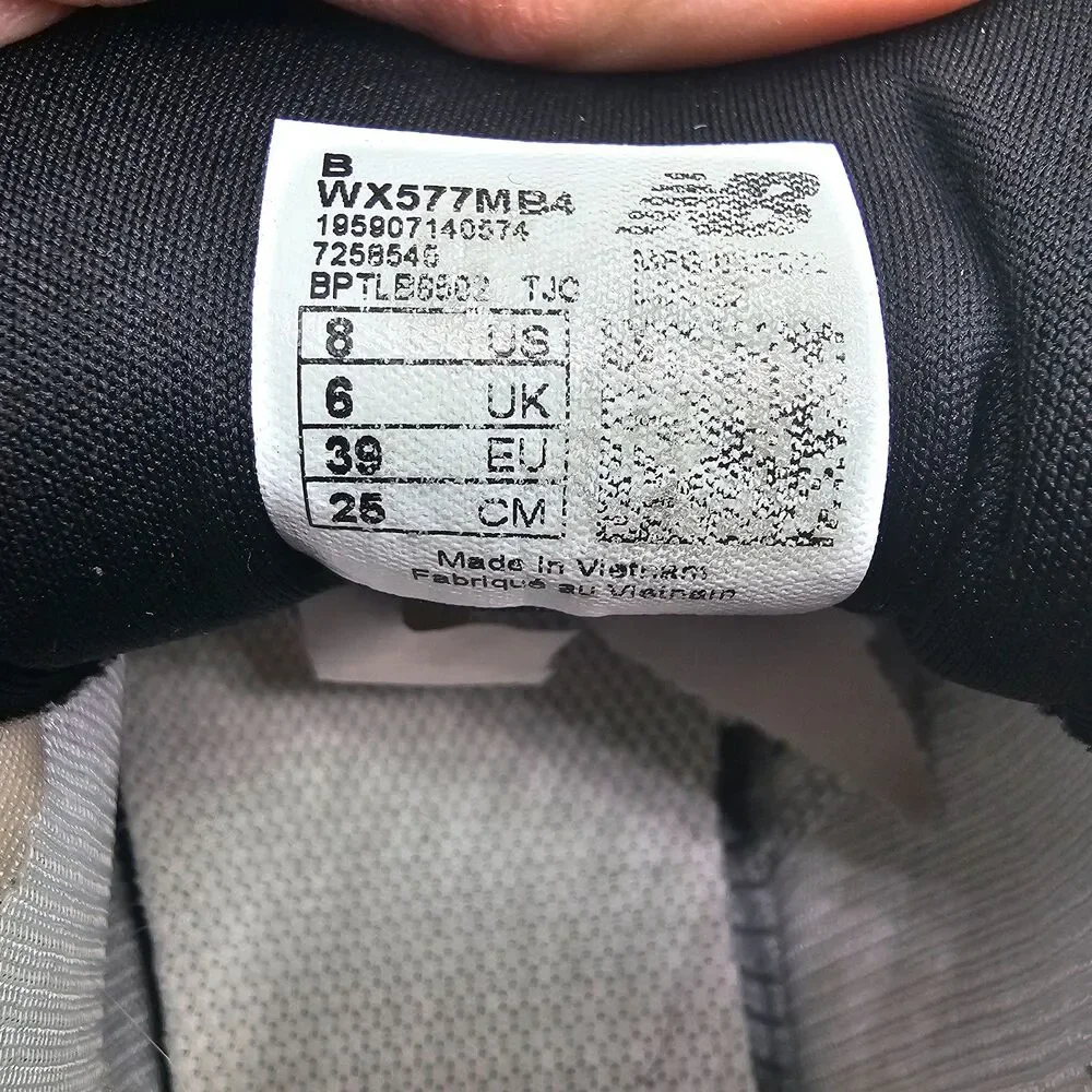 New Balance Women Sneakers 8 Cream Black Cushioned Running Shoes